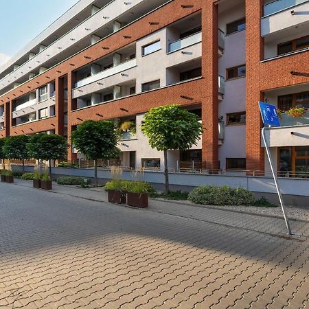 Comfortable Wojskowa Apartment By Noclegi Renters Poznan Exterior photo