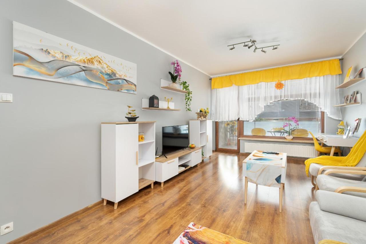 Comfortable Wojskowa Apartment By Noclegi Renters Poznan Exterior photo